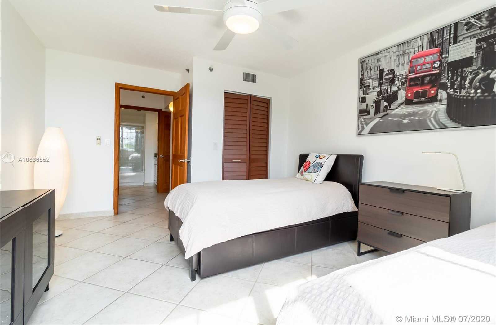 Small Image of 19999 EAST COUNTRY CLUB DR #1403, Aventura Number 15