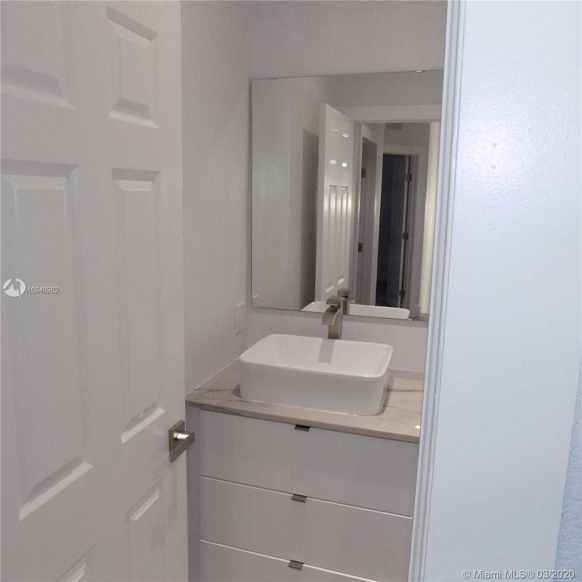 Small Object Image