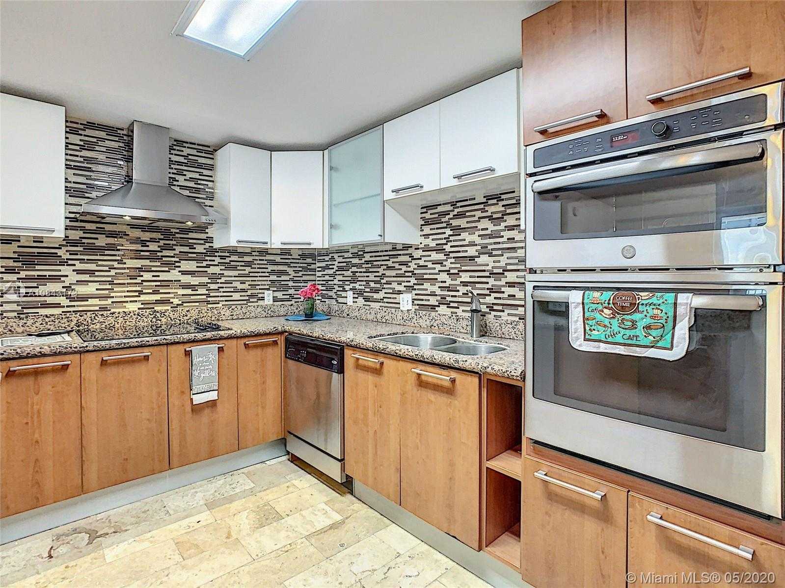 Small Image of 170 SOUTH EAST 14TH ST #1501, Miami Number 2