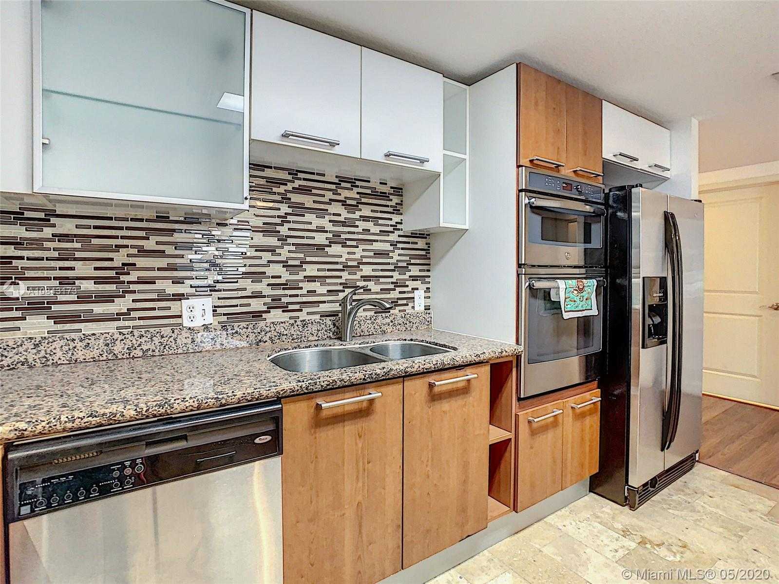 Small Image of 170 SOUTH EAST 14TH ST #1501, Miami Number 3
