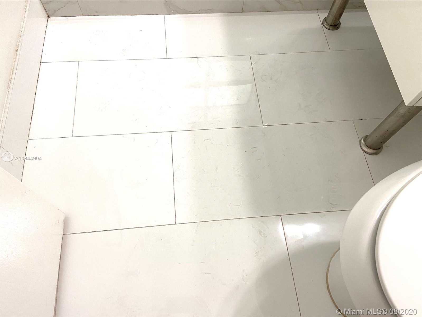 Small Image of 30 PARK DR #16, Bal Harbour Number 15