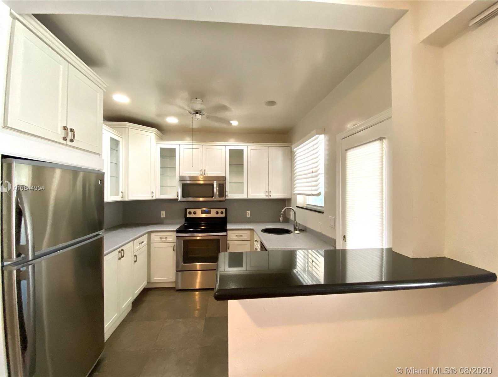 Small Image of 30 PARK DR #16, Bal Harbour Number 18