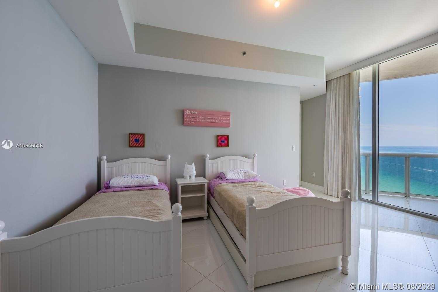 Small Image of 15901 COLLINS AVE #2403, Sunny Isles Beach Number 11
