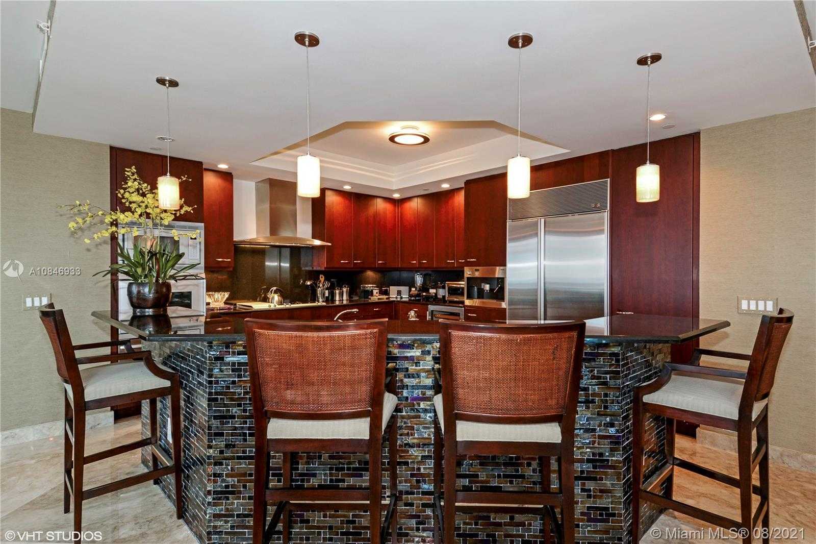 Small Image of 6000 ISLAND BLVD #2703, Aventura Number 12