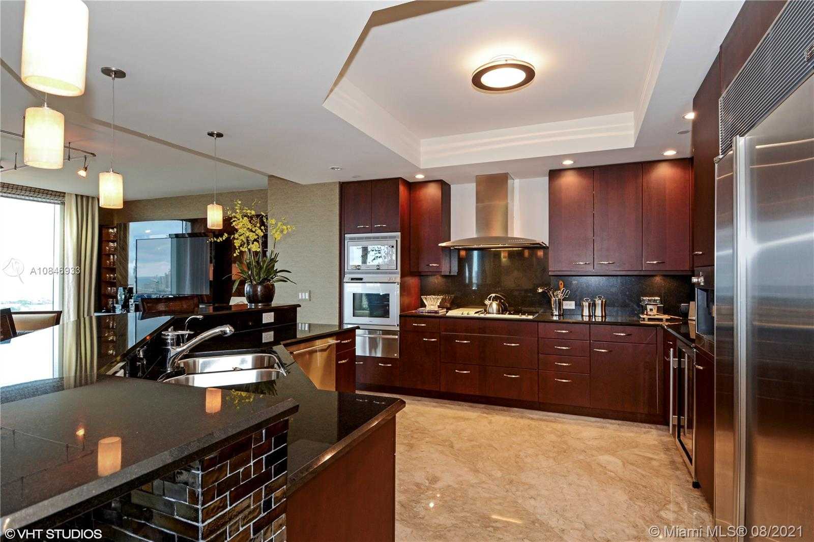 Small Image of 6000 ISLAND BLVD #2703, Aventura Number 13