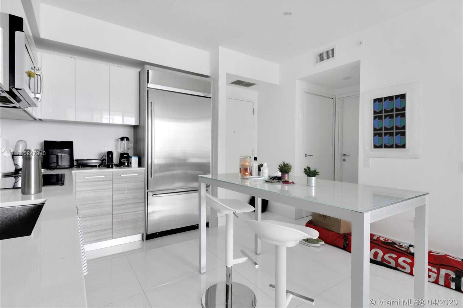 Small Image of 1300 BRICKELL BAY DR #1605, Miami Number 16