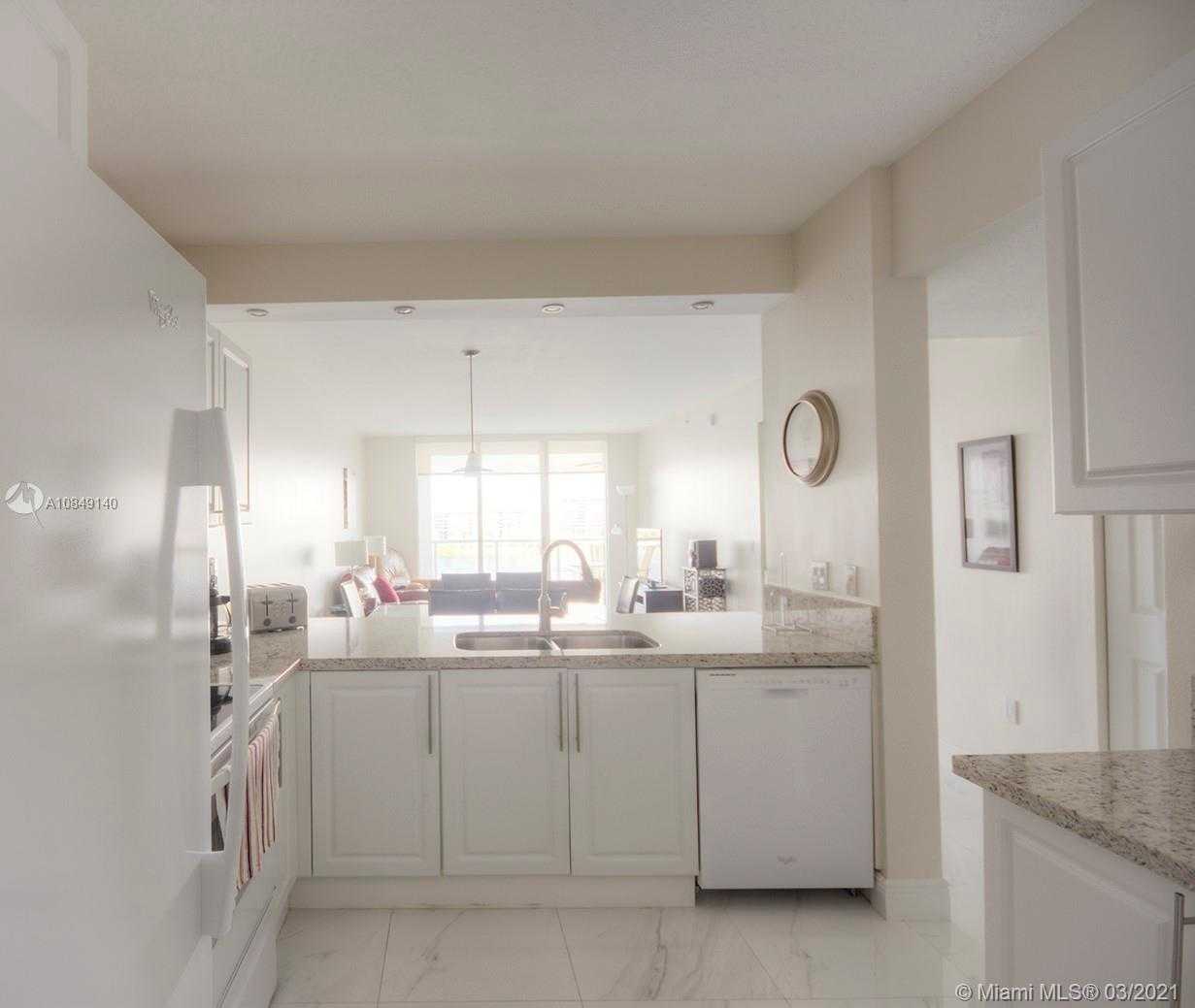 Small Image of 18100 NORTH BAY RD #1005, Sunny Isles Beach Number 16