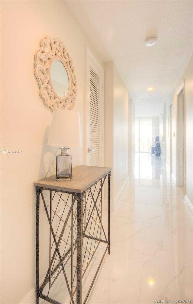 Small Image of 18100 NORTH BAY RD #1005, Sunny Isles Beach Number 19