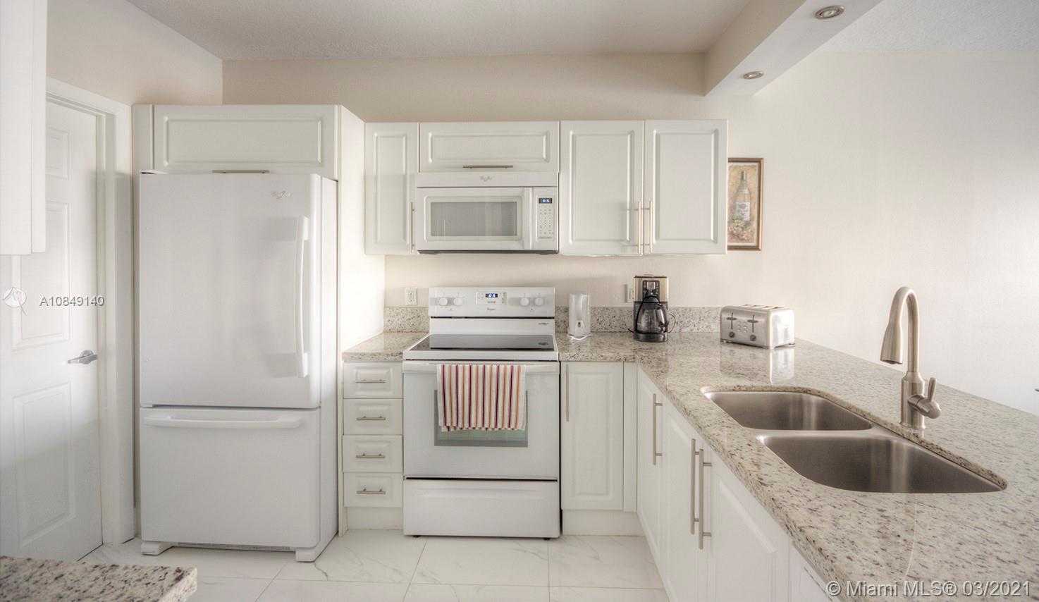 Small Image of 18100 NORTH BAY RD #1005, Sunny Isles Beach Number 7