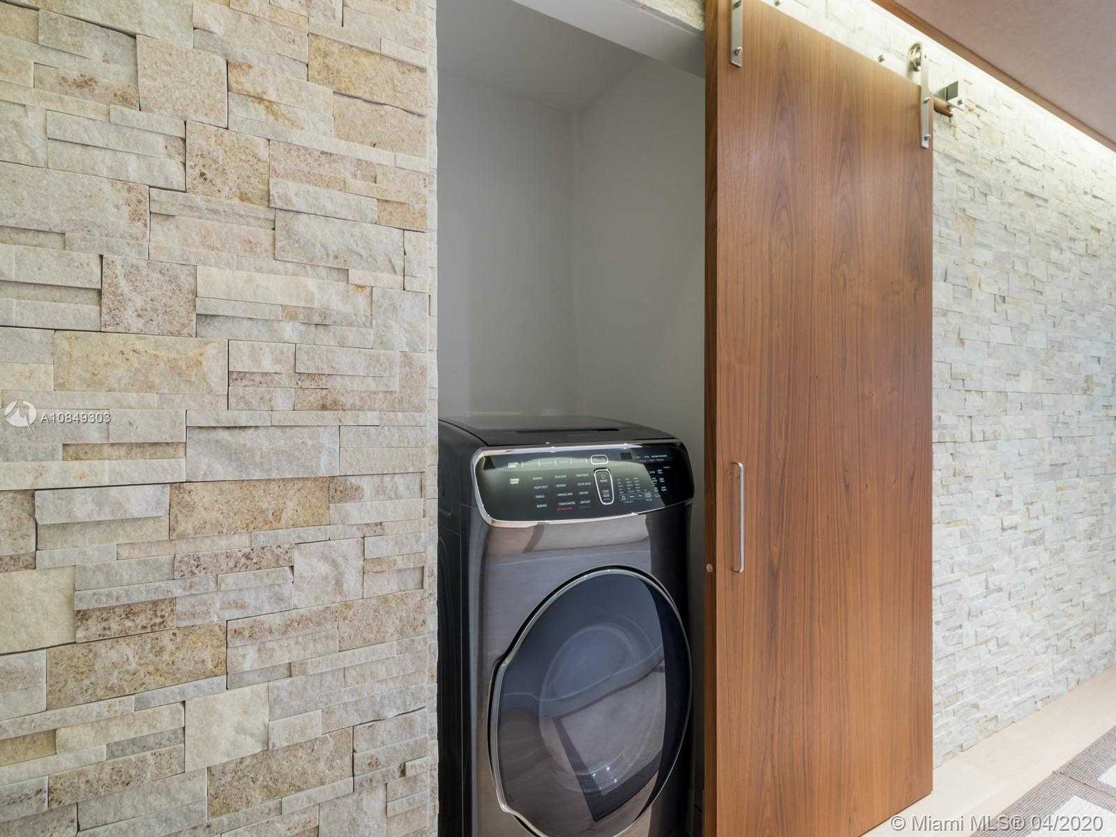 Small Image of 350 OCEAN DR #204N, Key Biscayne Number 9