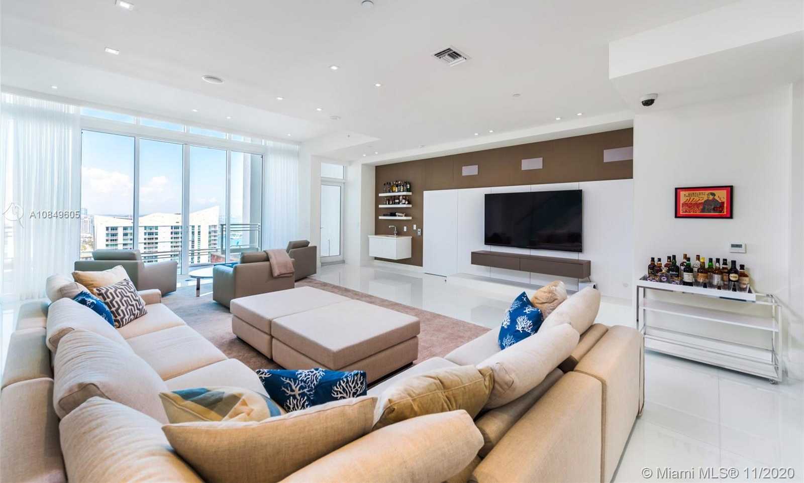 Small Image of 900 BRICKELL KEY BLVD #3402, Miami Number 12