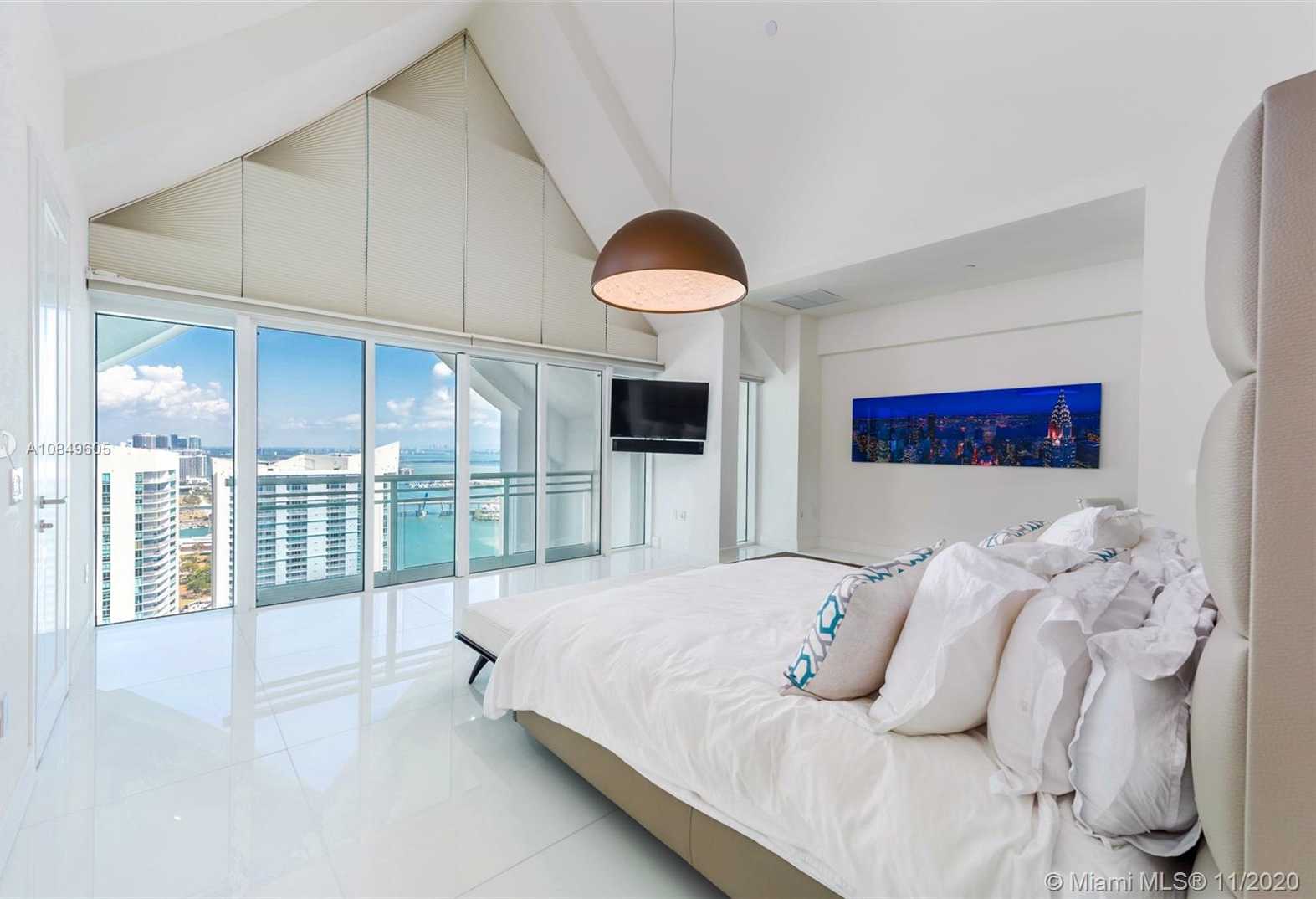 Small Image of 900 BRICKELL KEY BLVD #3402, Miami Number 18