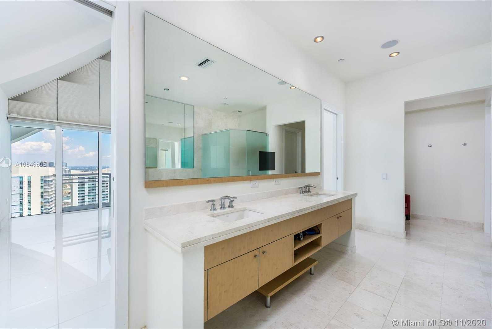 Small Image of 900 BRICKELL KEY BLVD #3402, Miami Number 21
