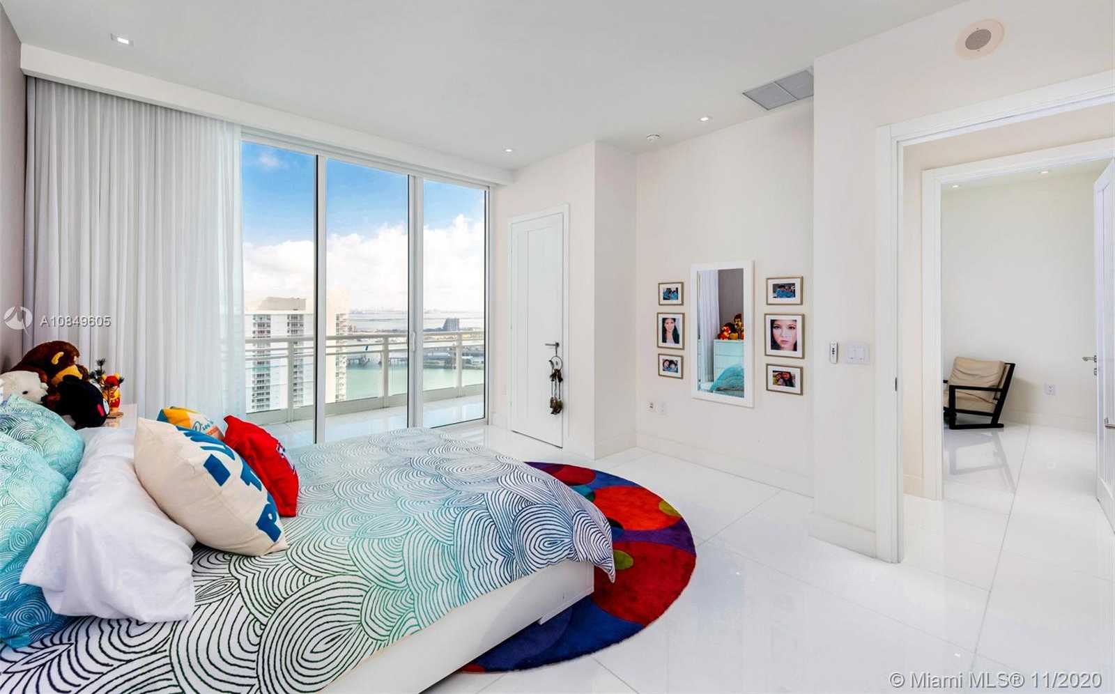 Small Image of 900 BRICKELL KEY BLVD #3402, Miami Number 24