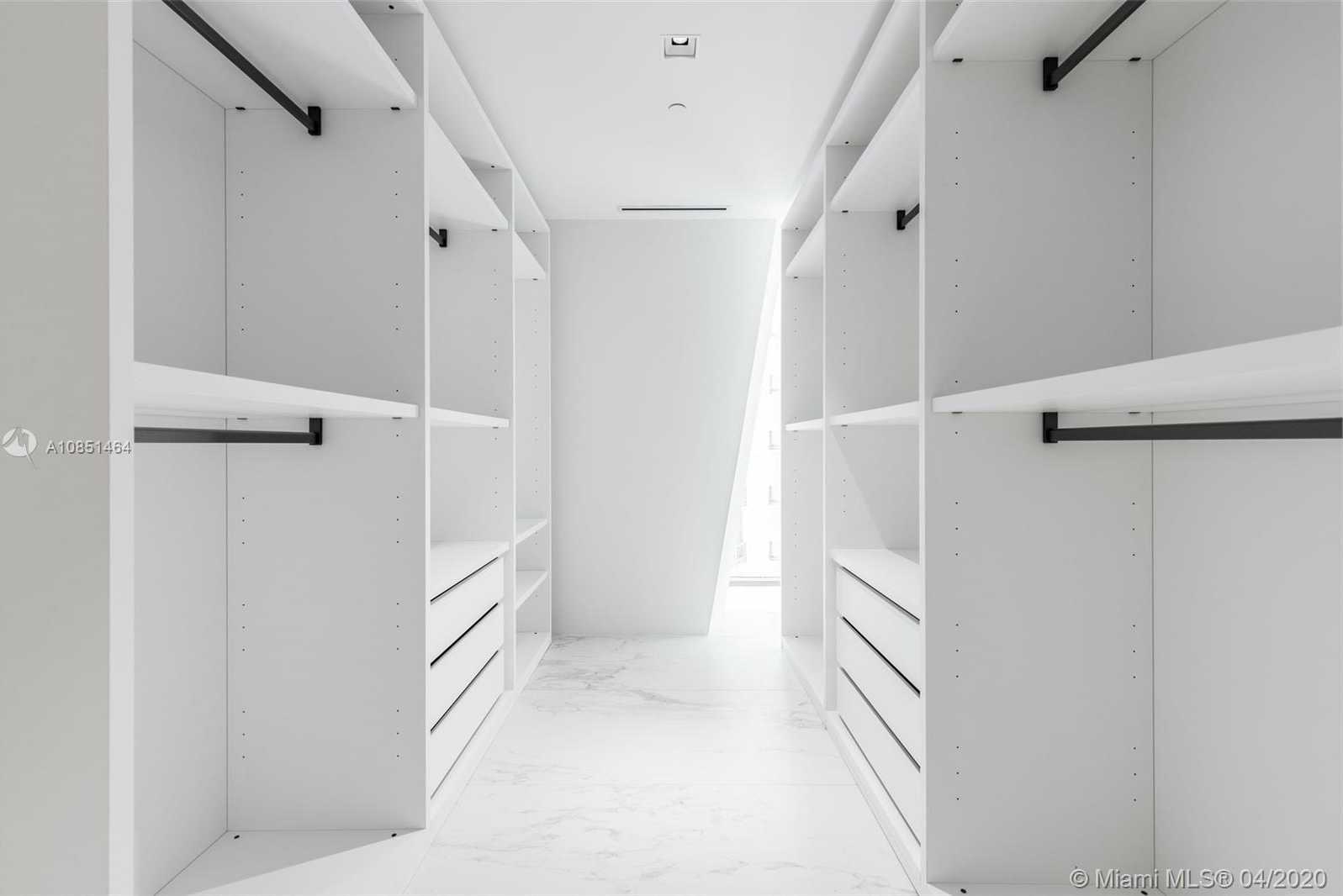 Small Image of 1000 BISCAYNE BLVD #4201, Miami Number 26