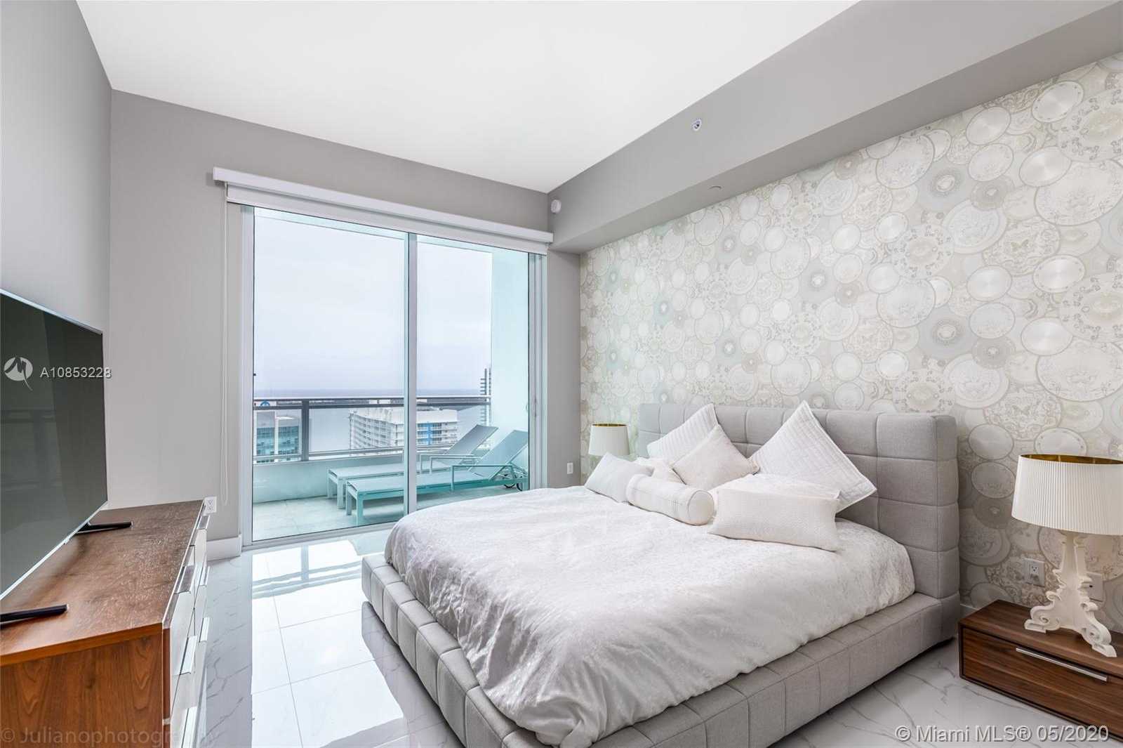 Small Image of 1080 BRICKELL AVE #4204, Miami Number 9
