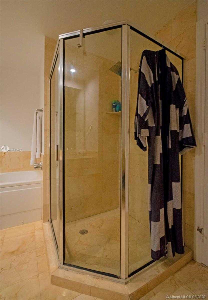 Small Image of 808 BRICKELL KEY DR #2706, Miami Number 17