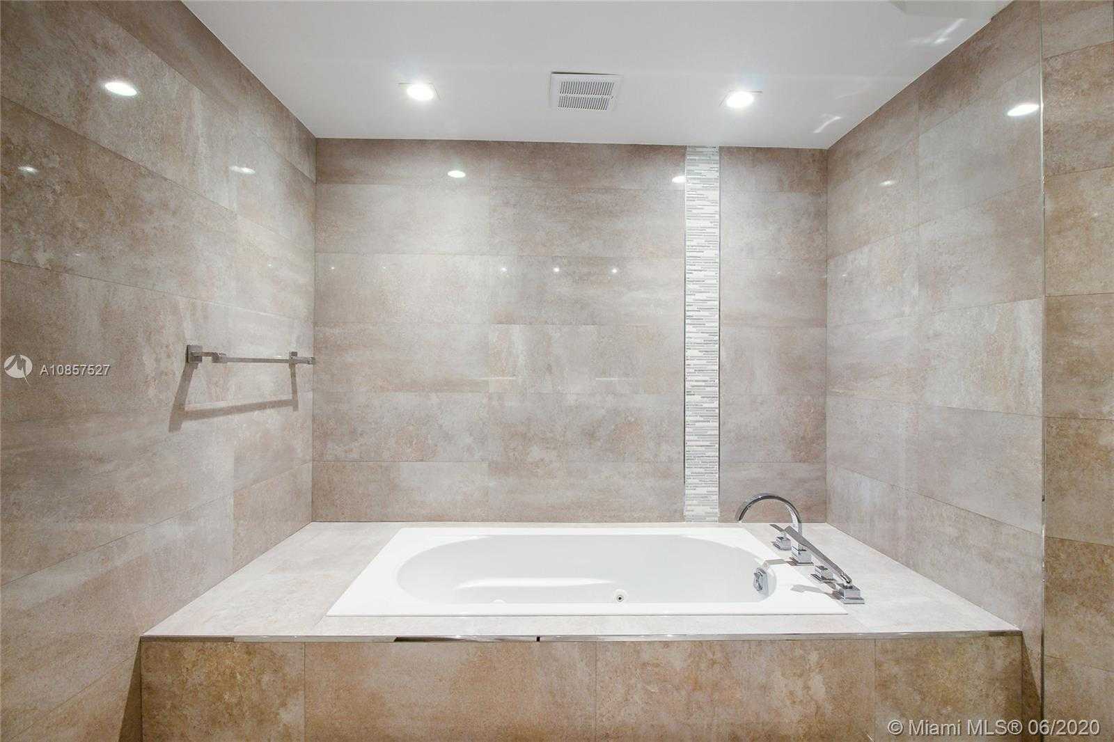 Small Image of 765 CRANDON BLVD #209, Key Biscayne Number 12