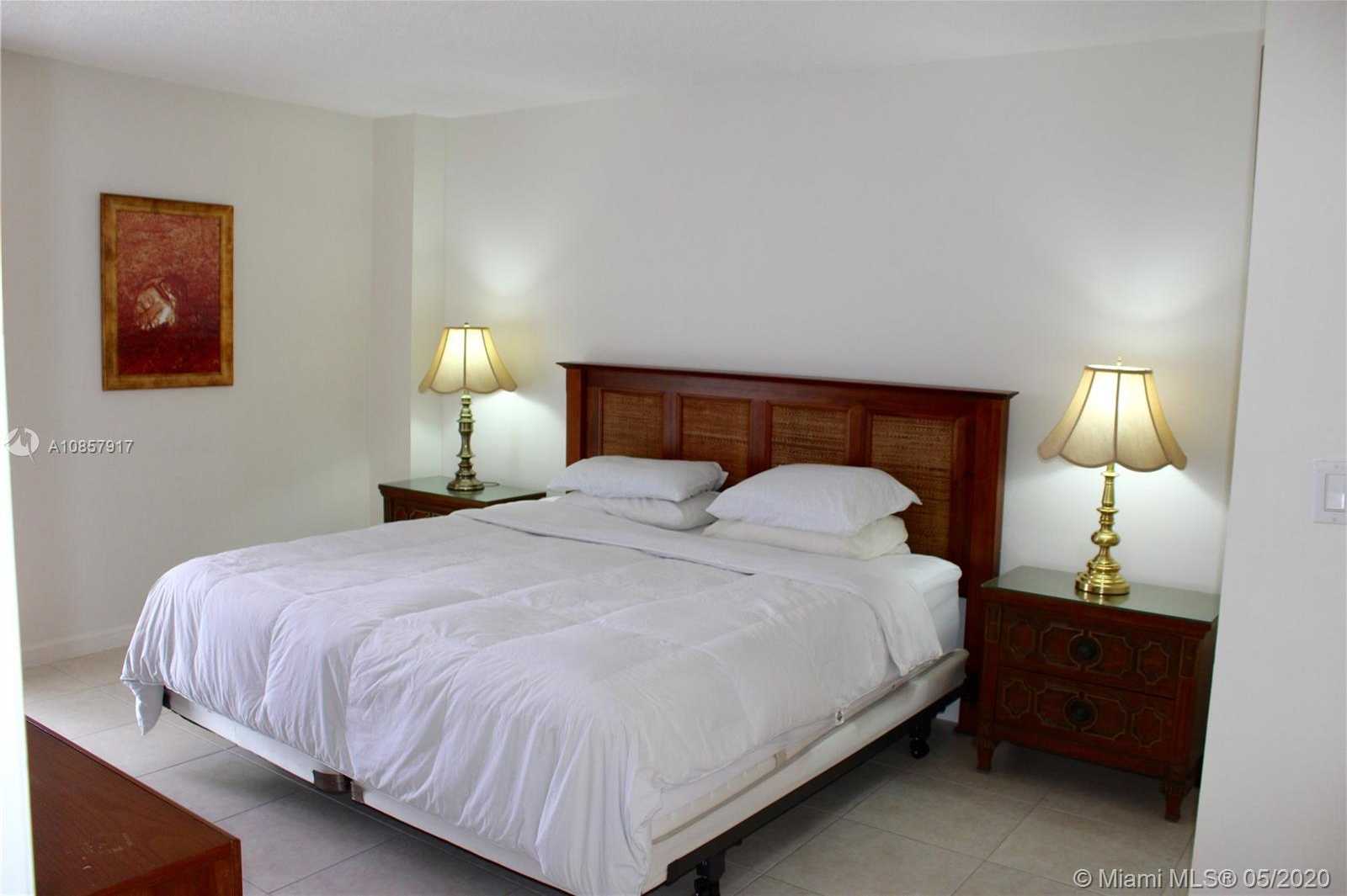 Small Image of 20500 WEST COUNTRY CLUB DR #703, Aventura Number 10