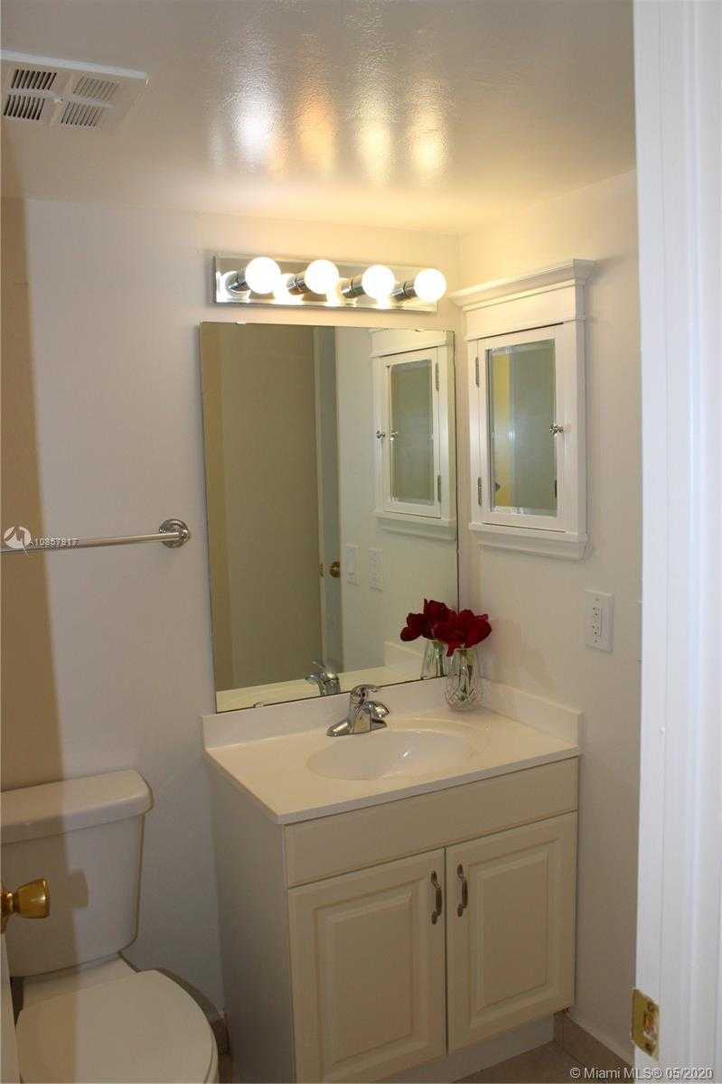 Small Image of 20500 WEST COUNTRY CLUB DR #703, Aventura Number 13