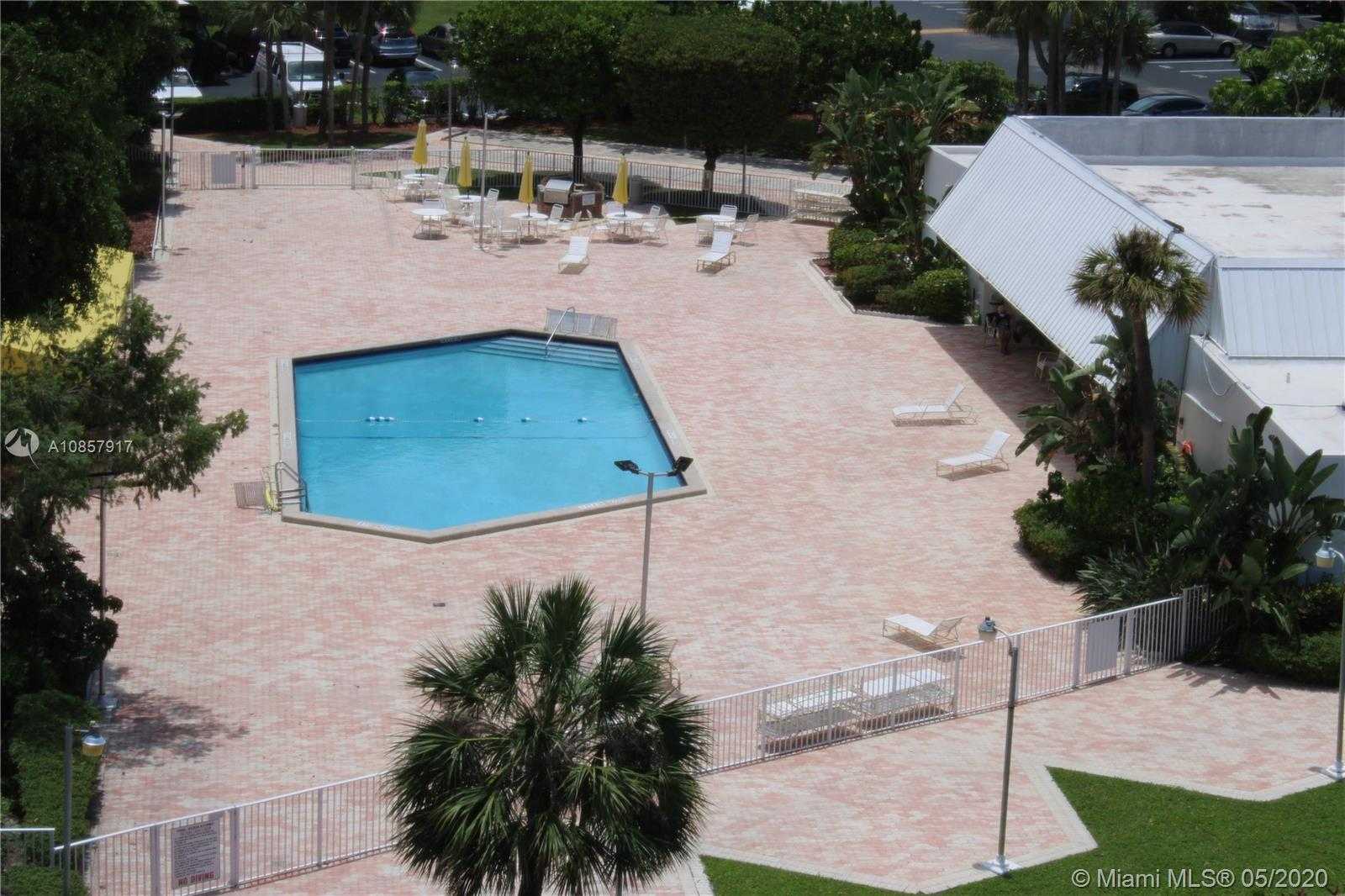 Small Image of 20500 WEST COUNTRY CLUB DR #703, Aventura Number 19