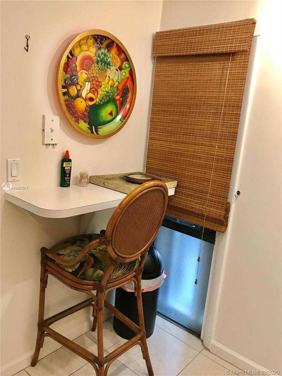 Small Image of 20500 WEST COUNTRY CLUB DR #703, Aventura Number 8