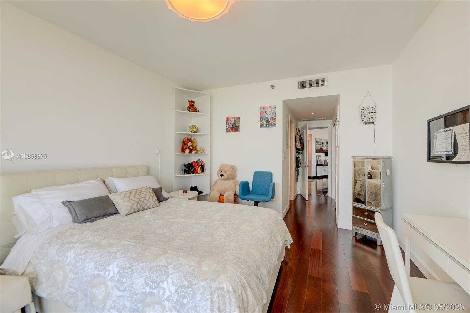 Small Image of 2127 BRICKELL AVE #3005, Miami Number 30