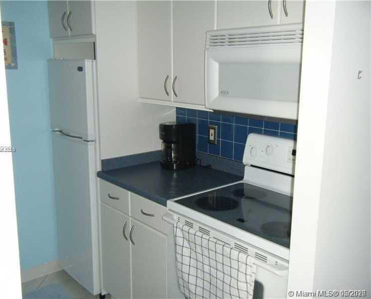 Small Image of 111 BRINY AV #905, Pompano Beach Number 5