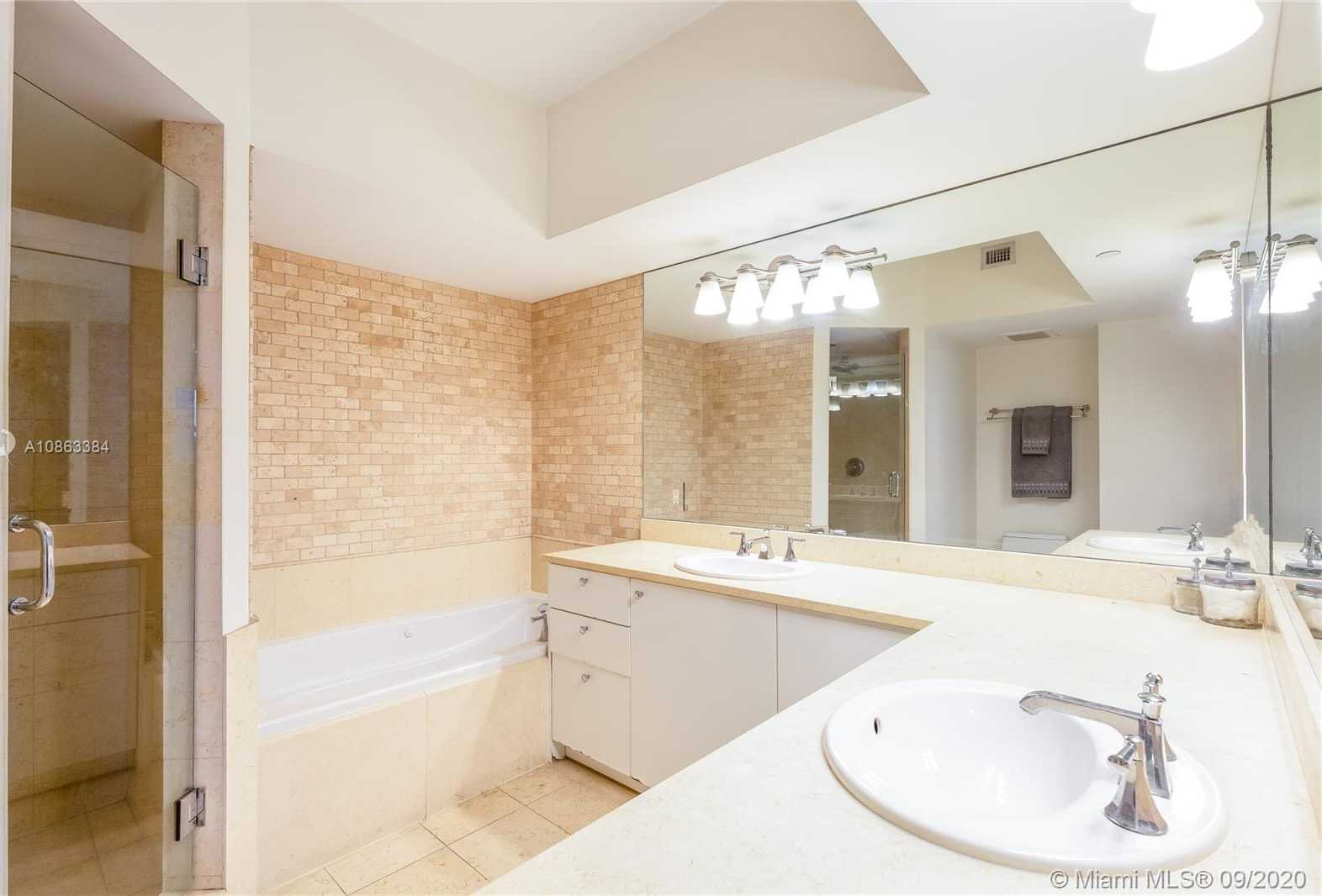 Small Image of 20000 EAST COUNTRY CLUB DR #907, Aventura Number 18