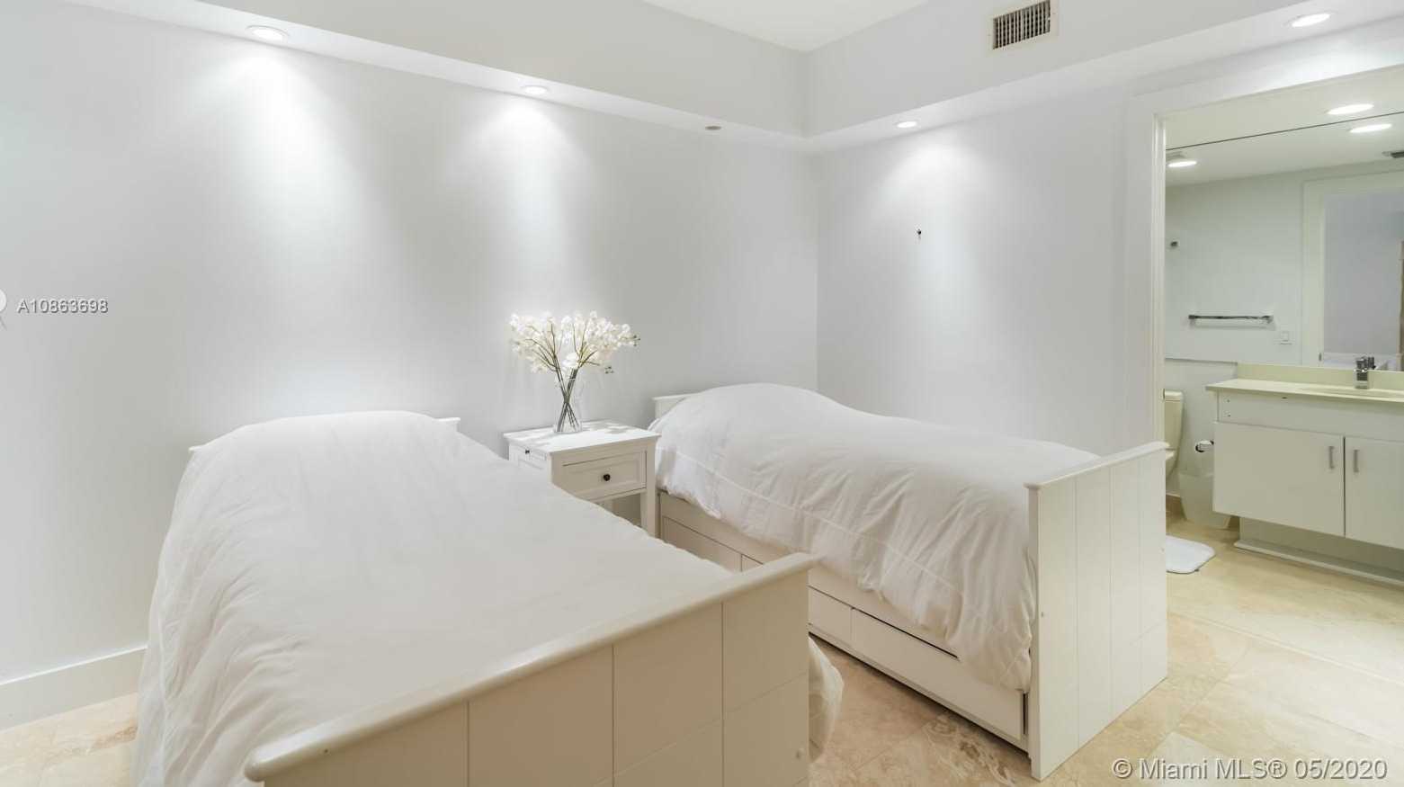 Small Image of 765 CRANDON BLVD #109, Key Biscayne Number 12