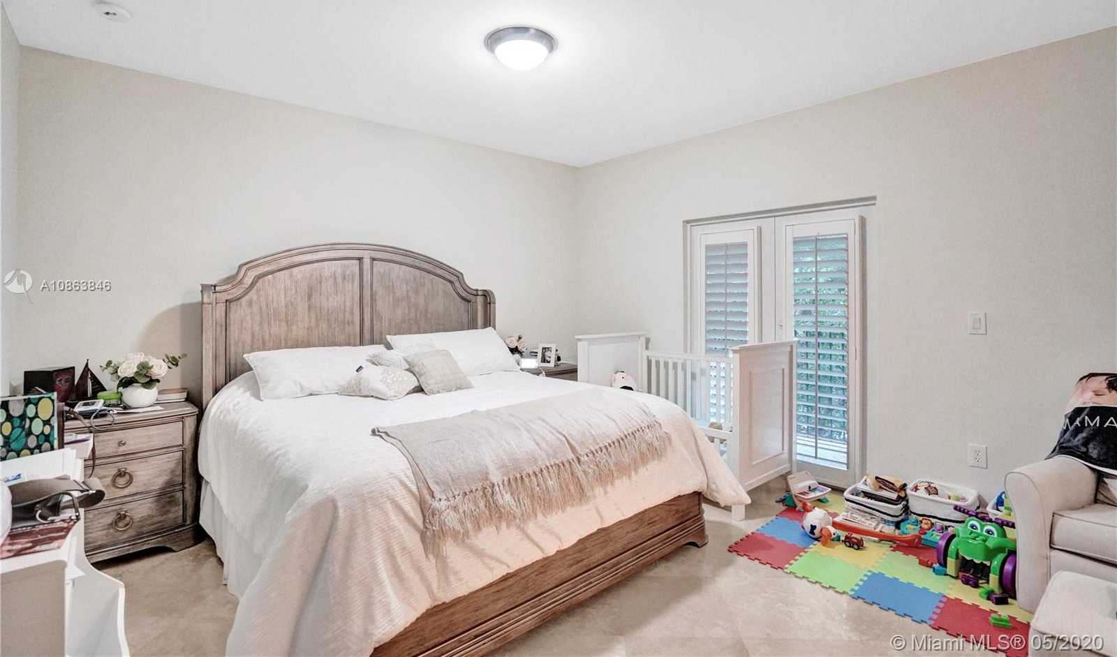 Small Image of 11104 SOUTH WEST 79TH PATH, Miami Number 20
