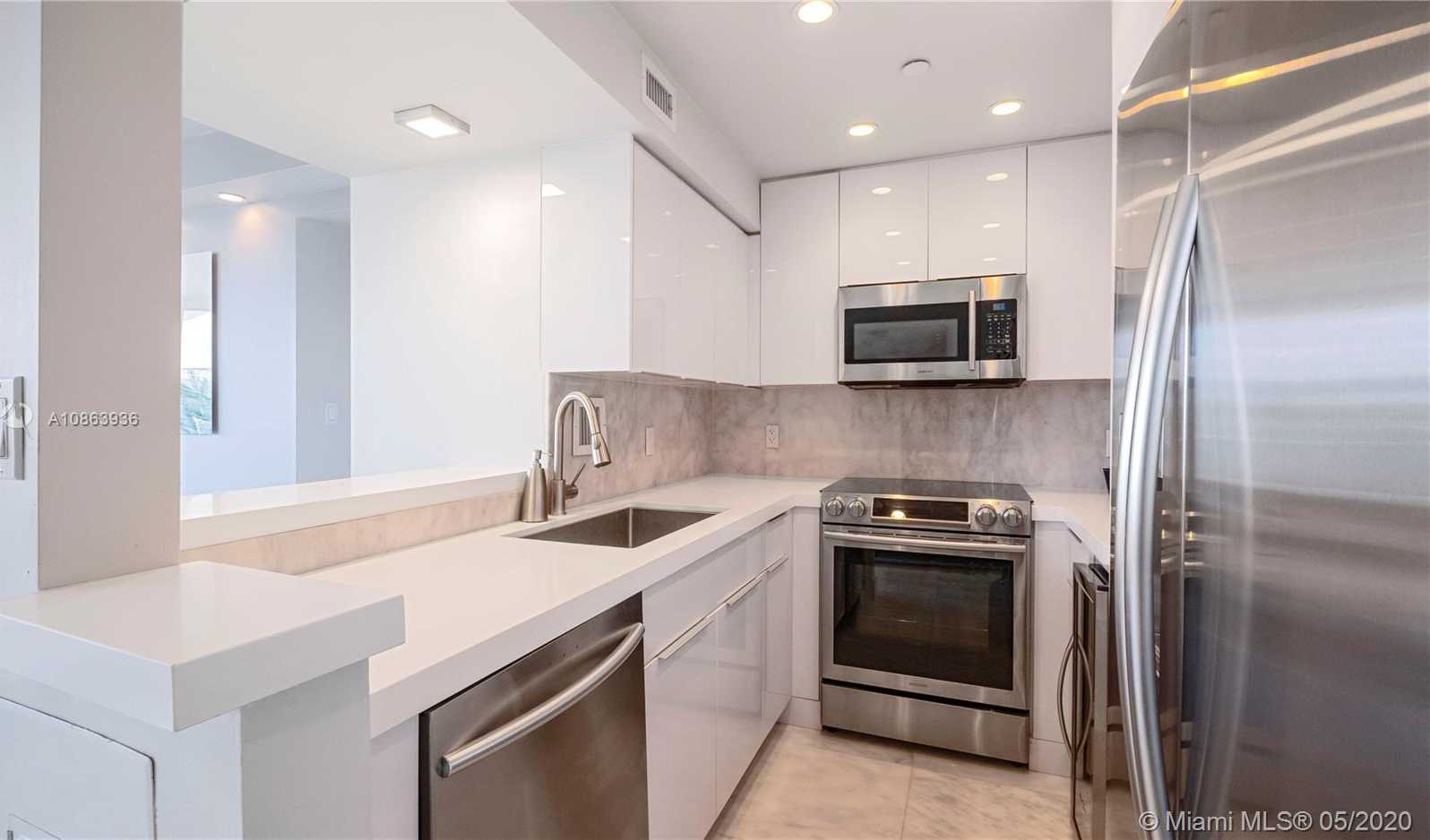 Small Image of 1200 WEST AVE #415, Miami Beach Number 2