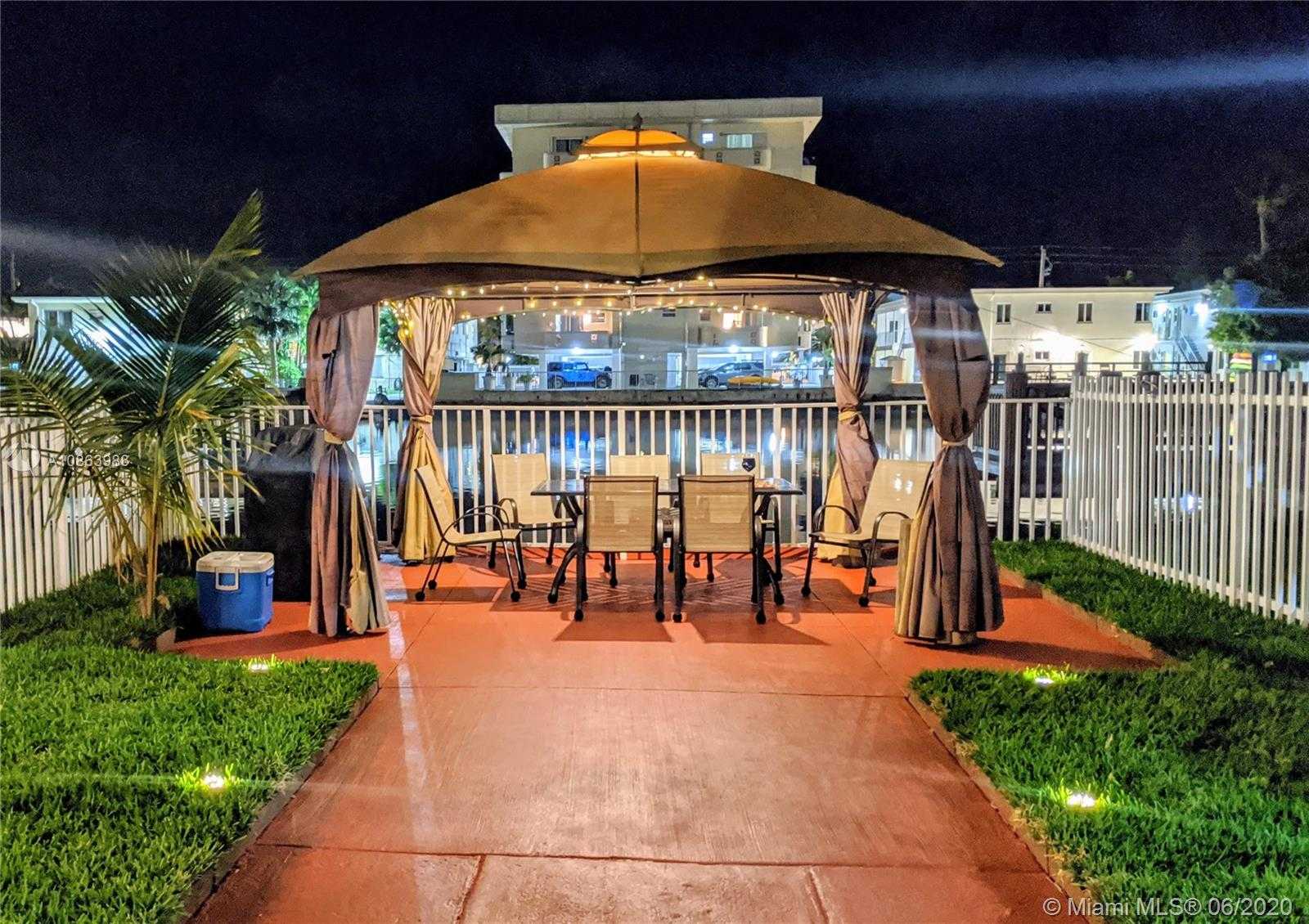 Small Image of 8335 CRESPI BLVD #4, Miami Beach Number 12