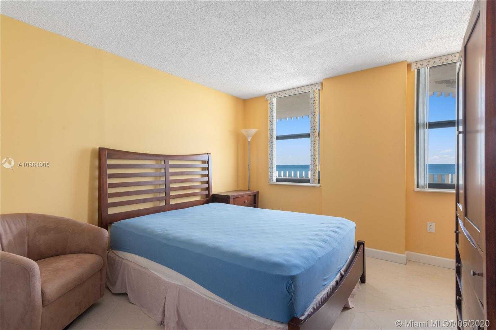 Small Image of 6061 Collins Ave, Miami Beach, FL 33140, USA Number 6