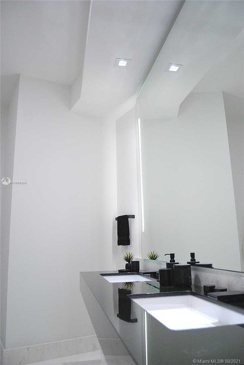 Small Image of 18555 COLLINS AVE #3005, Sunny Isles Beach Number 29