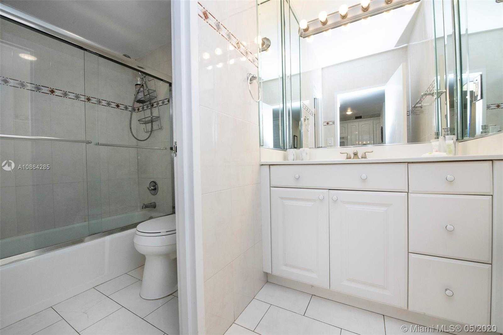 Small Image of 100 LINCOLN RD #712, Miami Beach Number 15