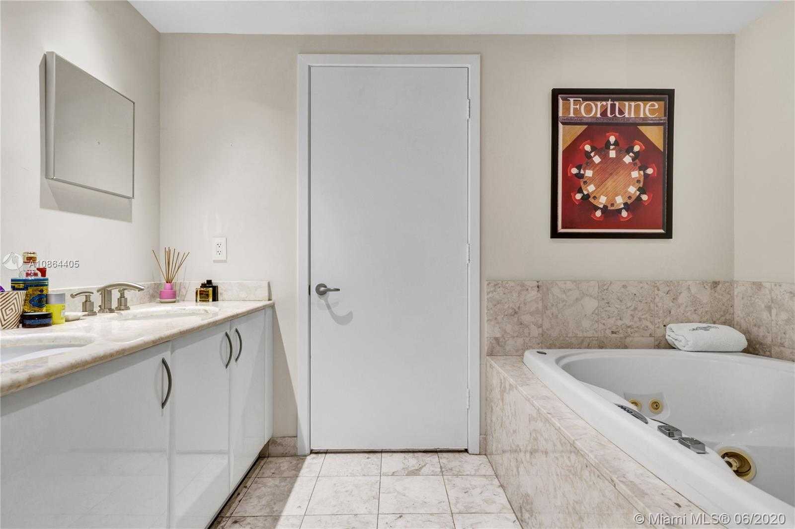 Small Image of 1331 BRICKELL BAY DR #1607, Miami Number 19