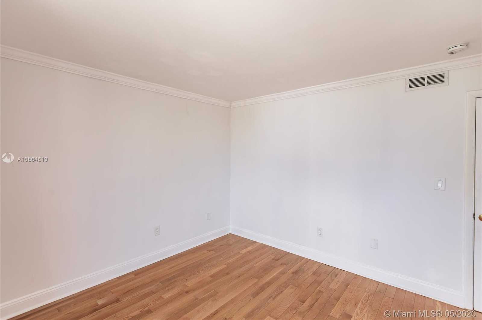 Small Image of 1820 SOUTH TREASURE DR #306A, North Bay Village Number 11