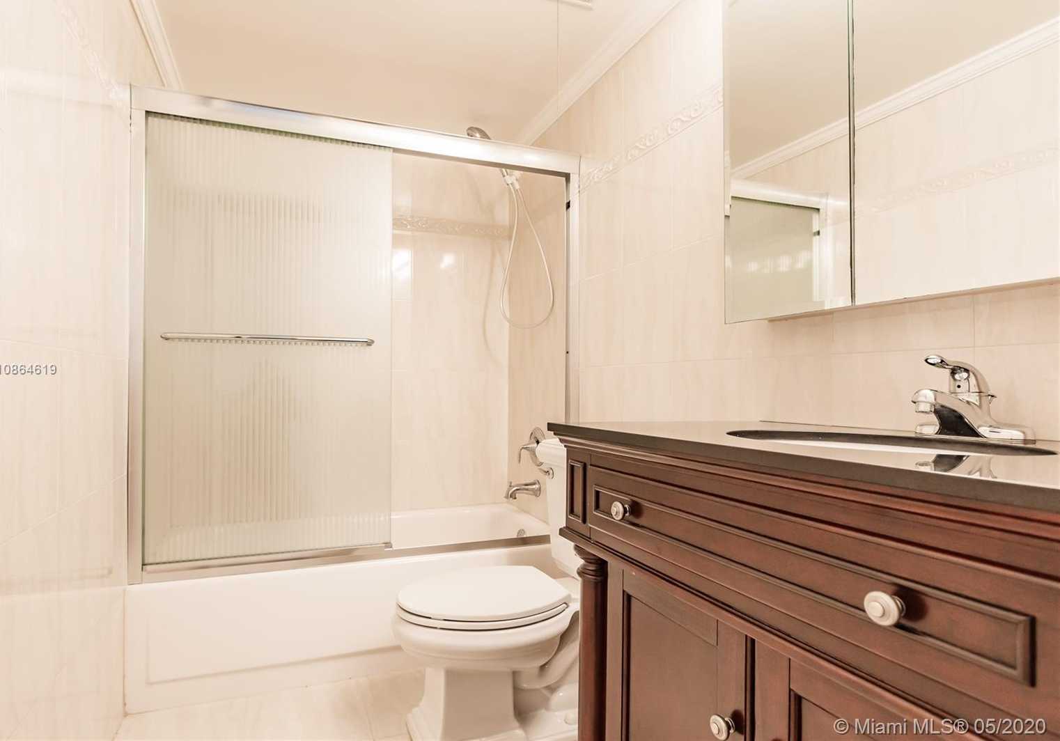 Small Image of 1820 SOUTH TREASURE DR #306A, North Bay Village Number 15