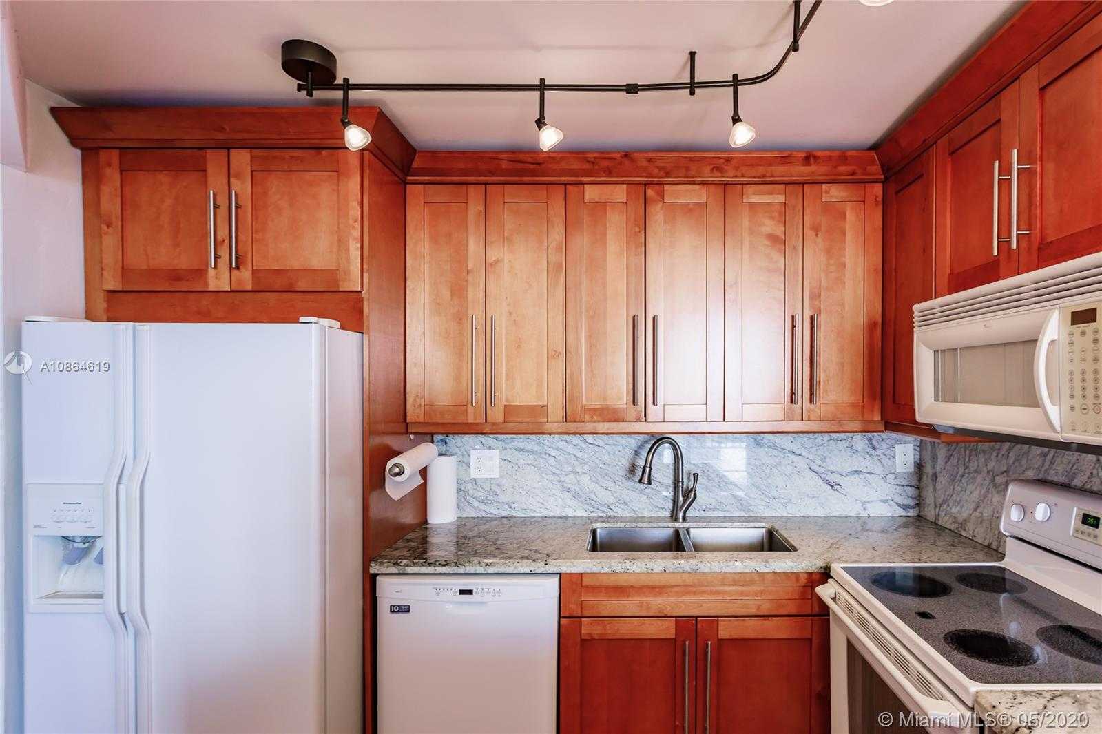 Small Image of 1820 SOUTH TREASURE DR #306A, North Bay Village Number 9