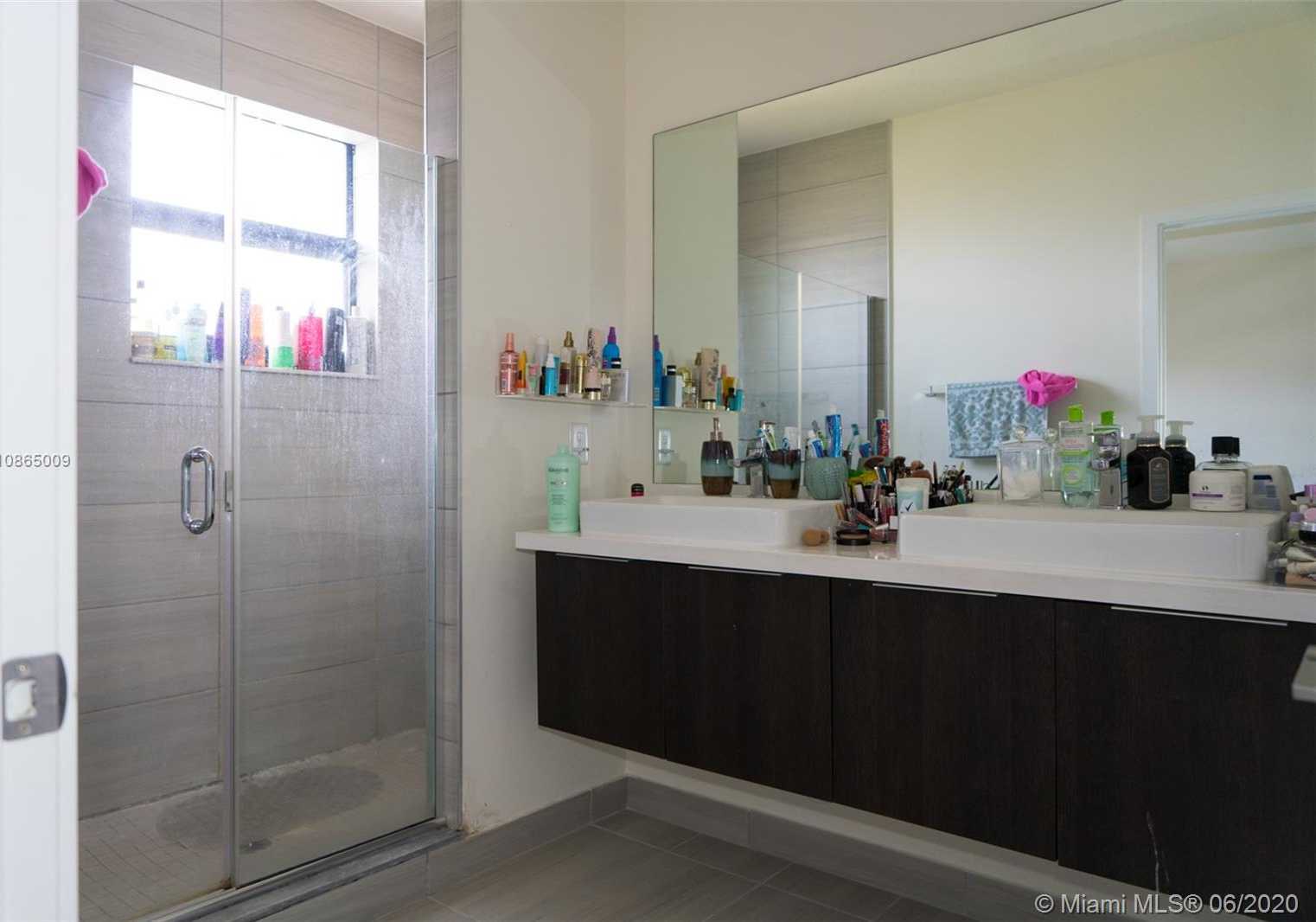 Small Image of 8839 NORTH WEST 103RD PL, Doral Number 13