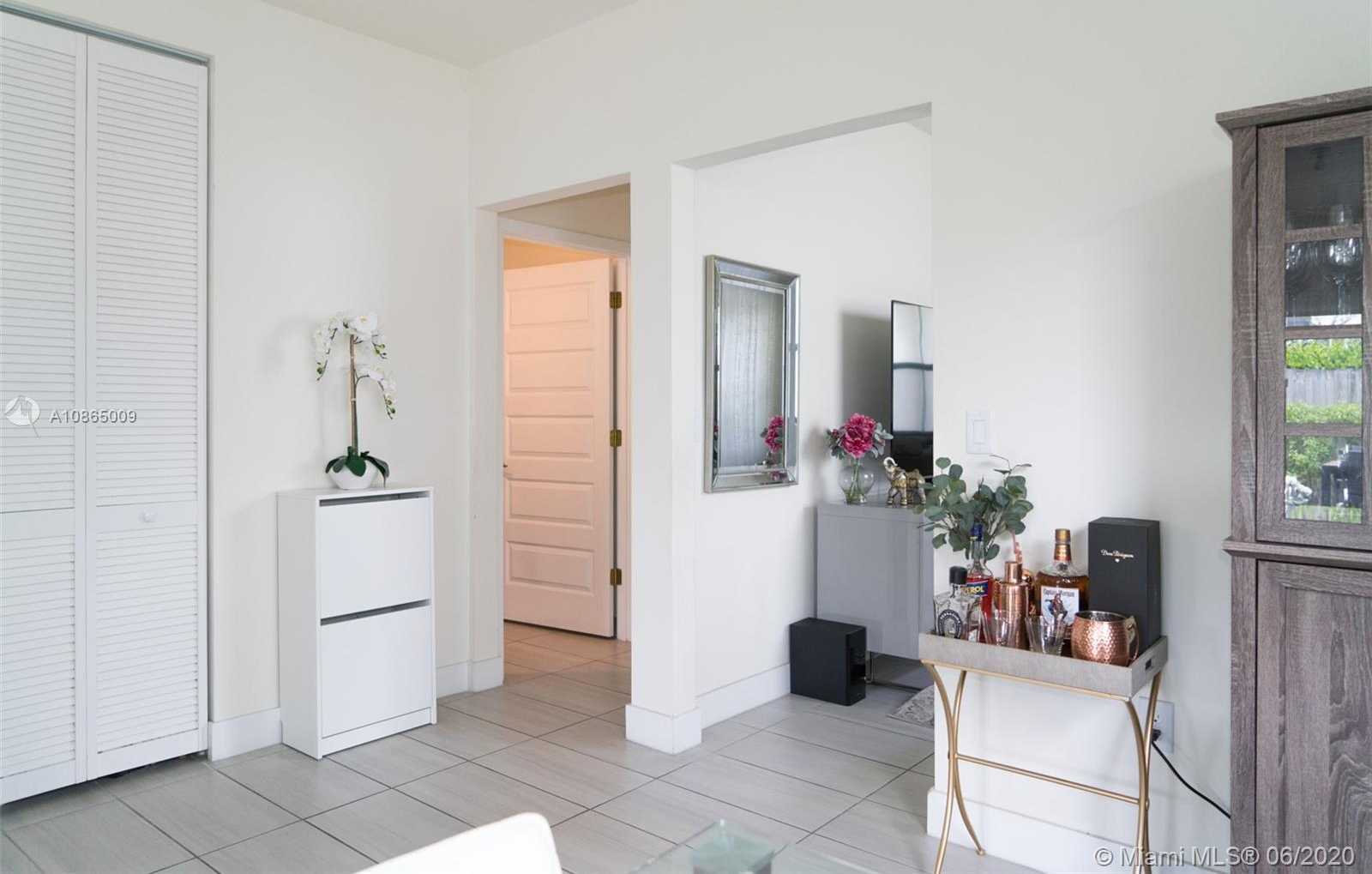 Small Image of 8839 NORTH WEST 103RD PL, Doral Number 14