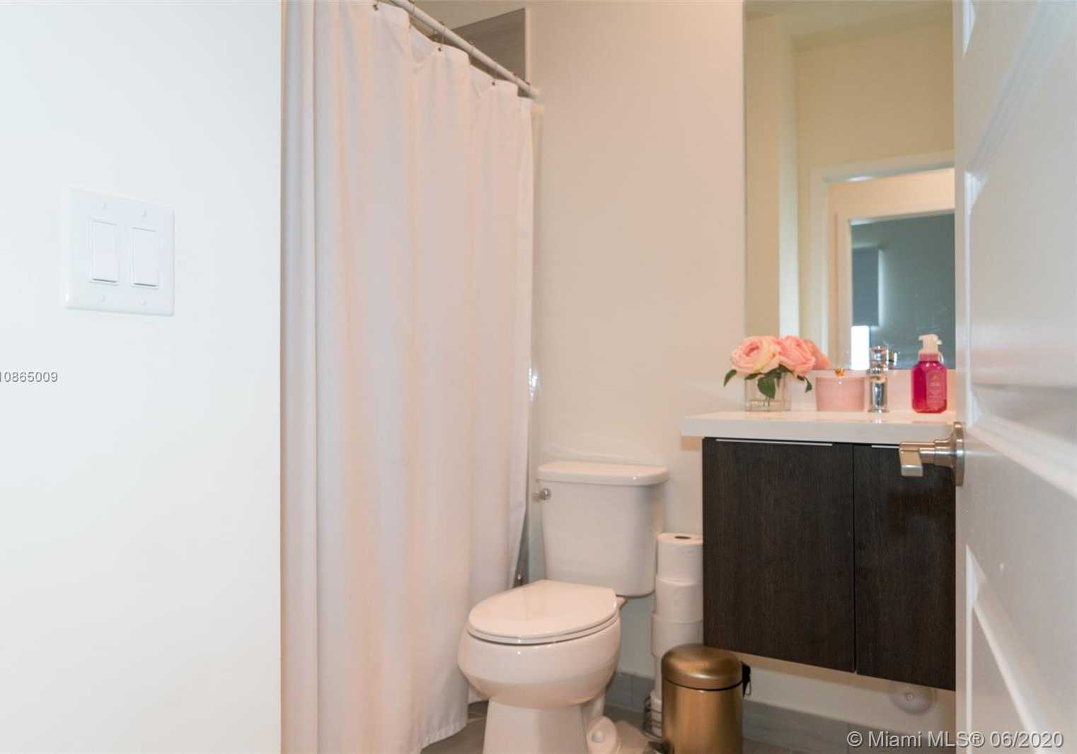 Small Image of 8839 NORTH WEST 103RD PL, Doral Number 18