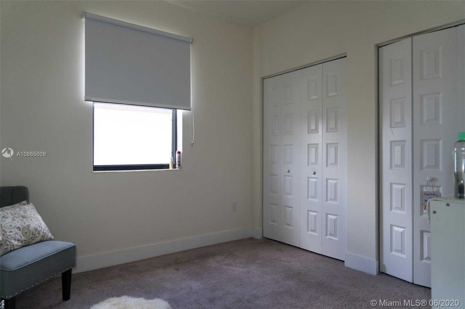 Small Image of 8839 NORTH WEST 103RD PL, Doral Number 19