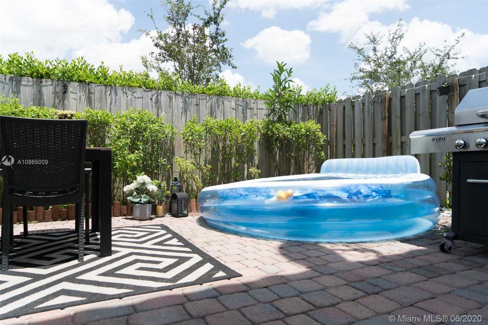 Small Image of 8839 NORTH WEST 103RD PL, Doral Number 22