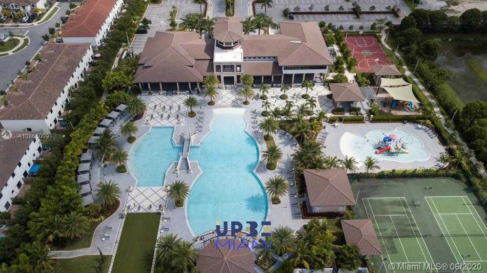 Small Image of 8839 NORTH WEST 103RD PL, Doral Number 30