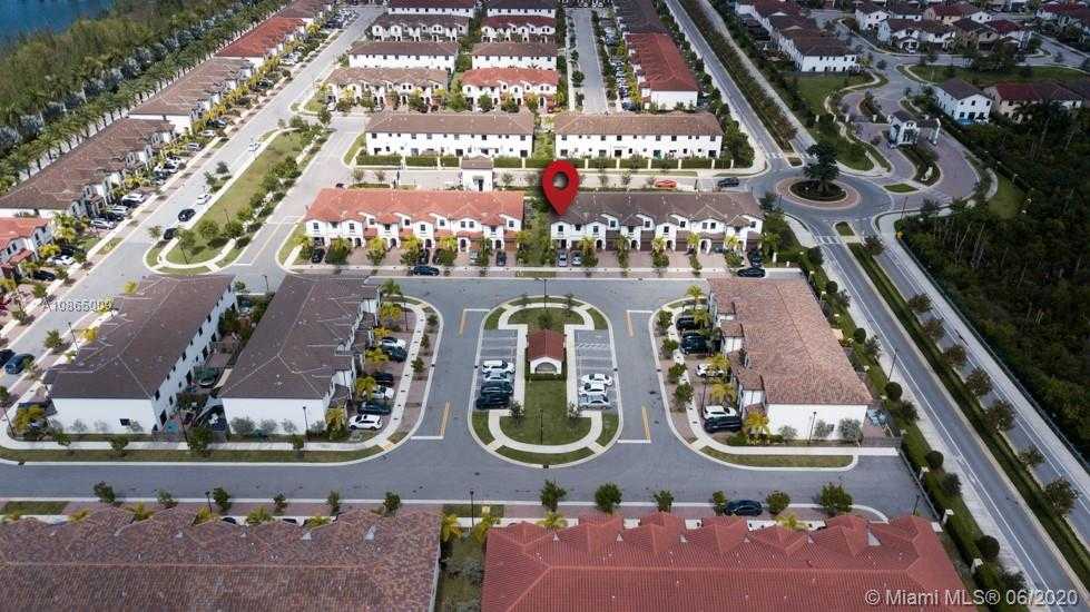 Small Image of 8839 NORTH WEST 103RD PL, Doral Number 31
