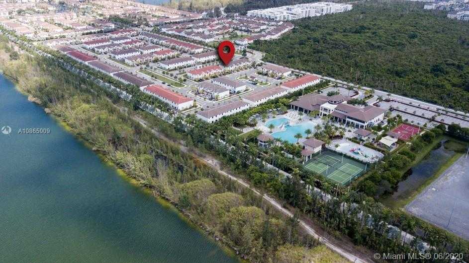 Small Image of 8839 NORTH WEST 103RD PL, Doral Number 33
