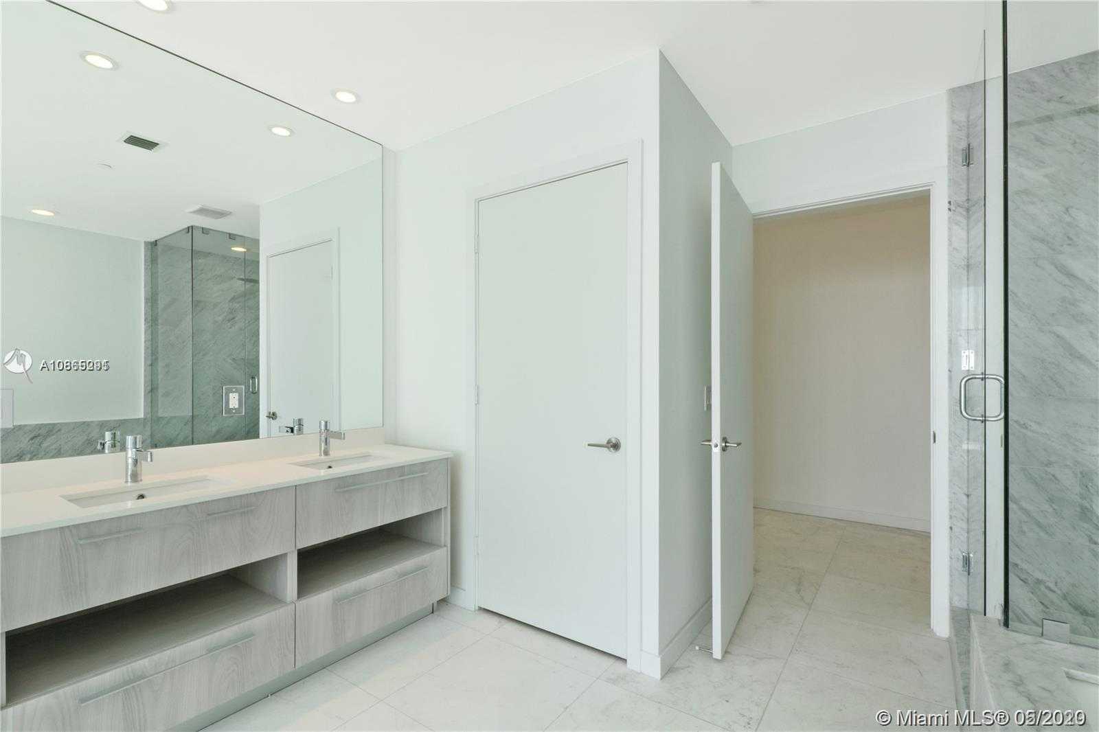 Small Image of 480 NORTH EAST 31 ST #3203, Miami Number 9