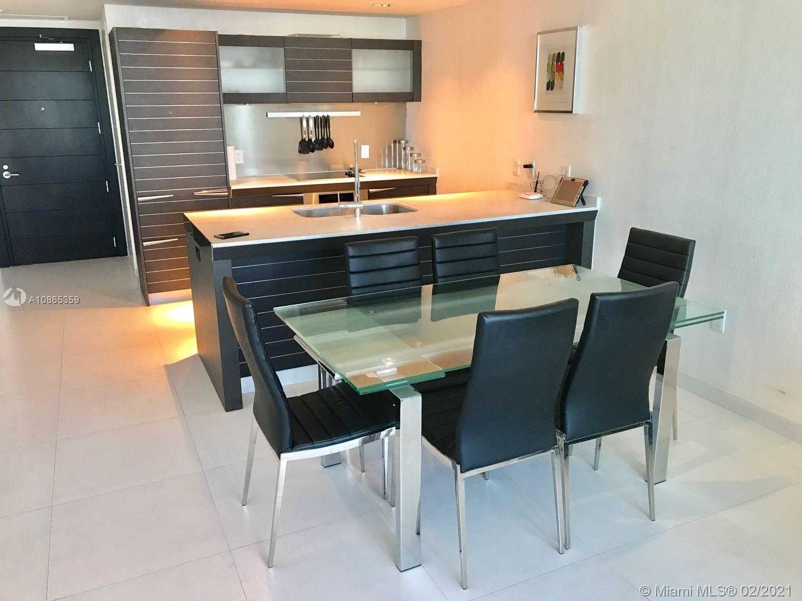 Small Image of 200 BISCAYNE BOULEVARD WAY #3610, Miami Number 3